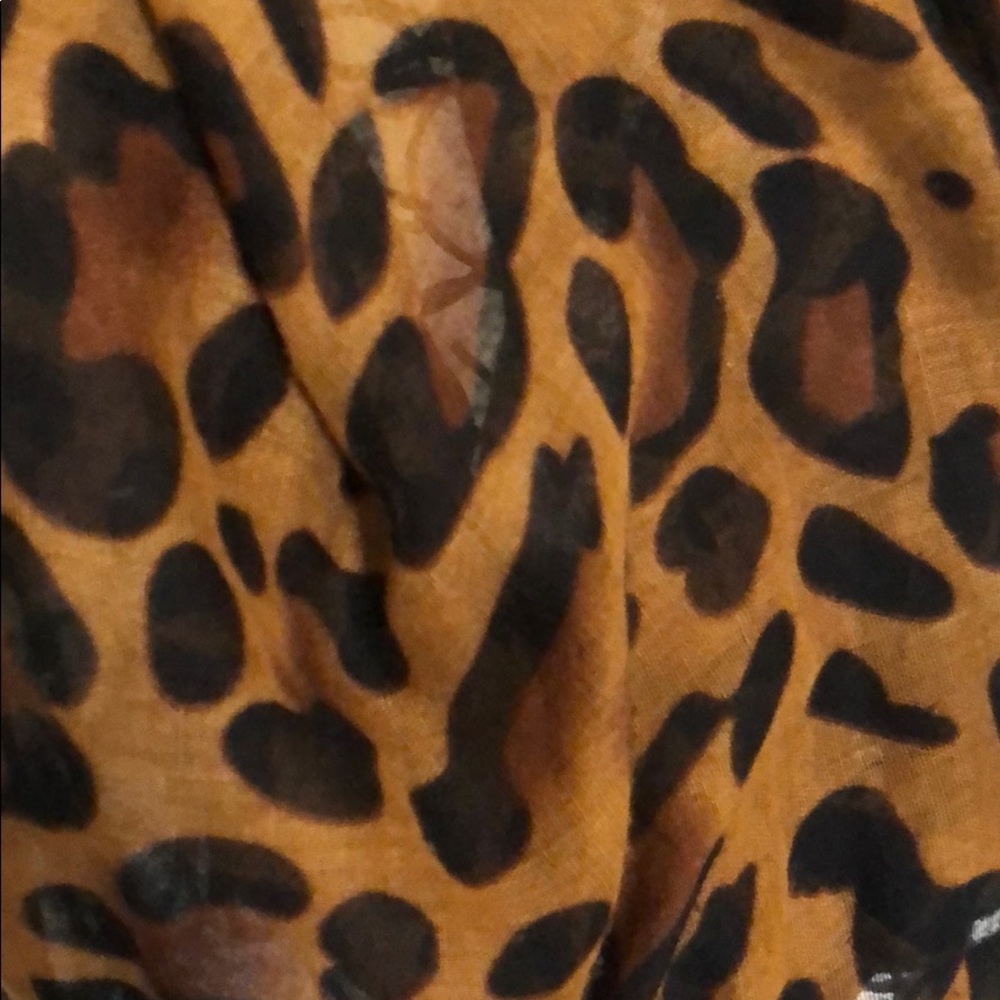 Leopard Infinity Scarf - Picture 2 of 2